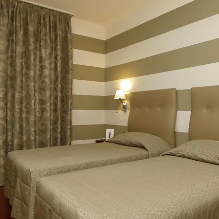 Hotel Lancaster 4*