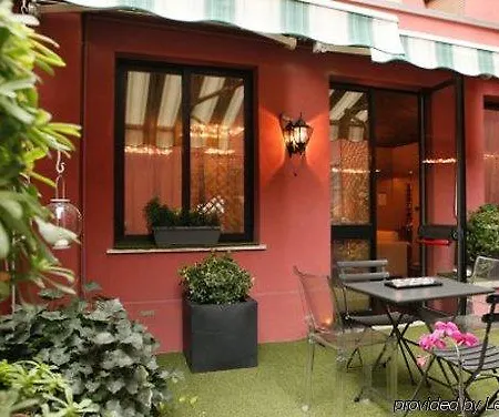 Hotel Lancaster