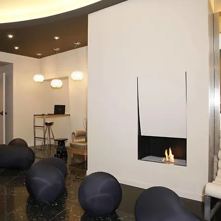 Lancaster Hotel 4*
