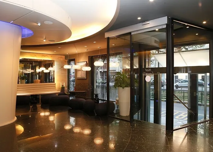兰卡斯特酒店 4*