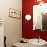 Otel Lancaster 4*